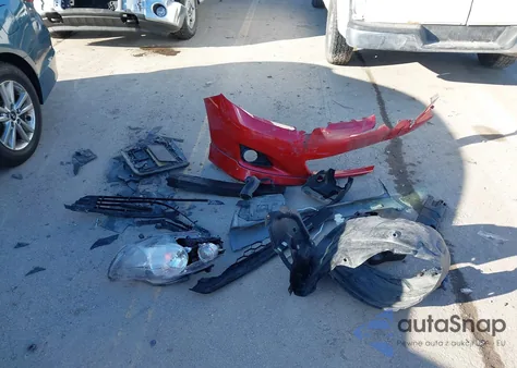 2010 Toyota Corolla S из США, поврежденный, VIN 2T1BU4EE2AC414199